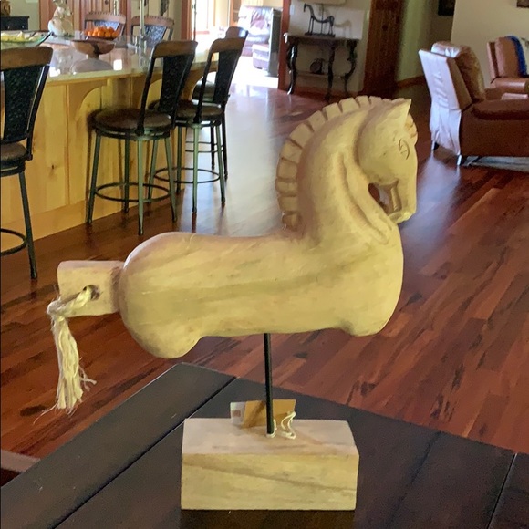 Vida Cultura Wood Horse Decor - Picture 5 of 11